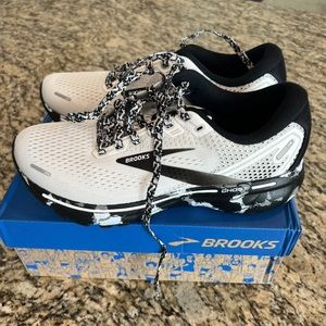 Brooks Ghost 14